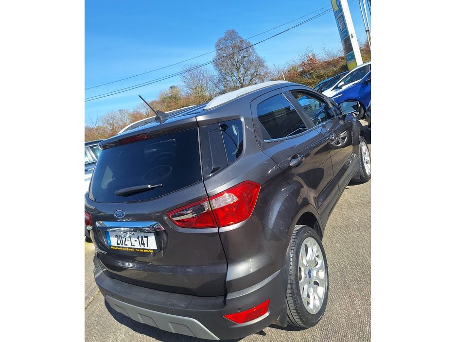 2020 Ford Ecosport - image 5
