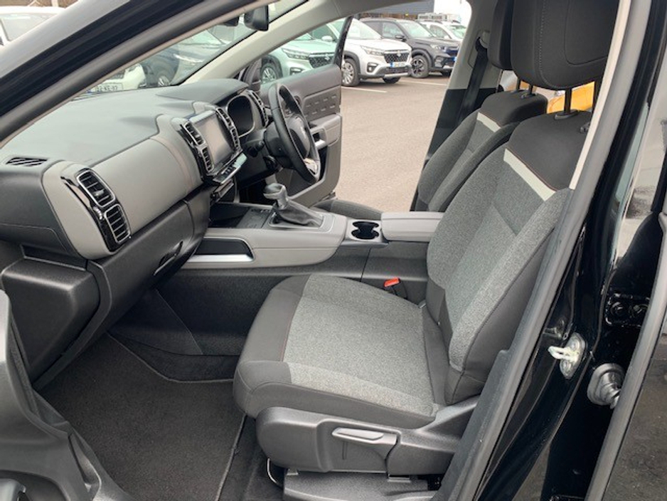 2021 Citroen C5 Aircross - image 13
