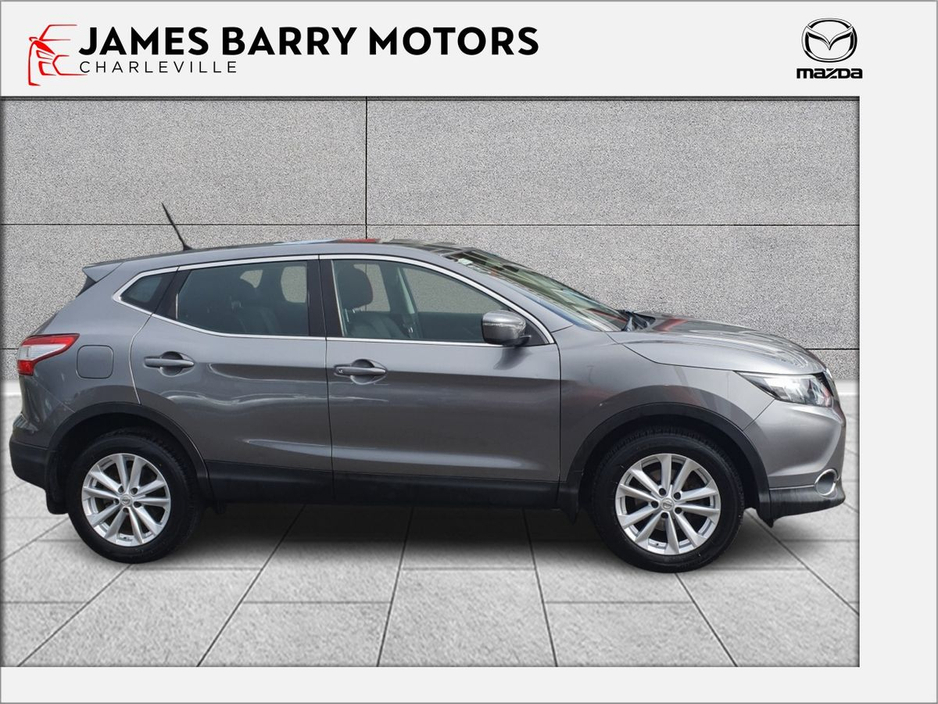 2015 Nissan Qashqai - image 4