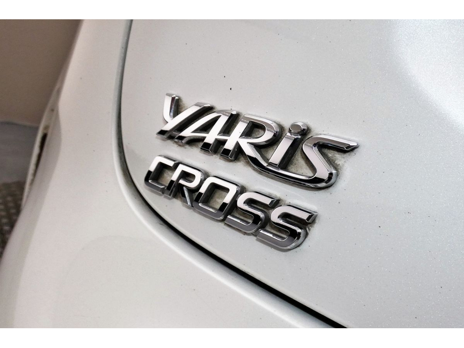 2022 Toyota Yaris Cross - image 15