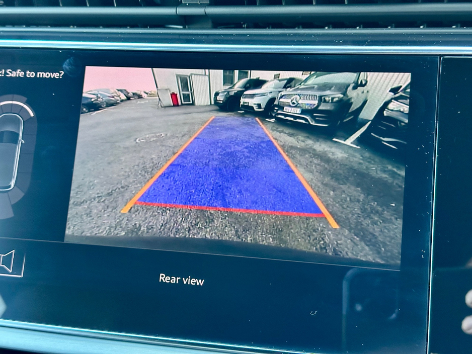 2025 Audi Q7 - image 22