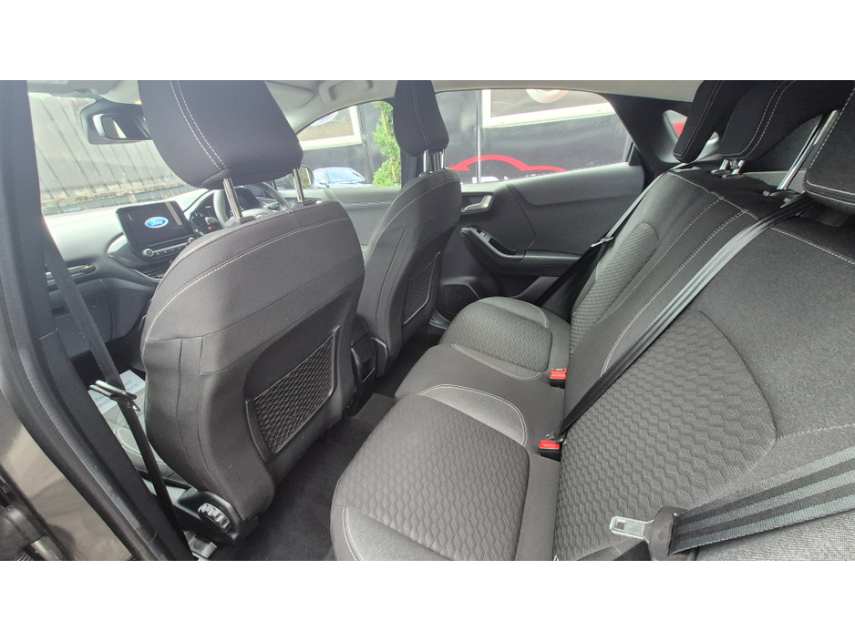 2023 Ford Puma - image 10