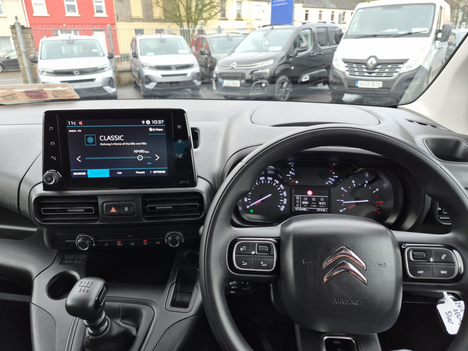 2024 Citroen Berlingo - image 8