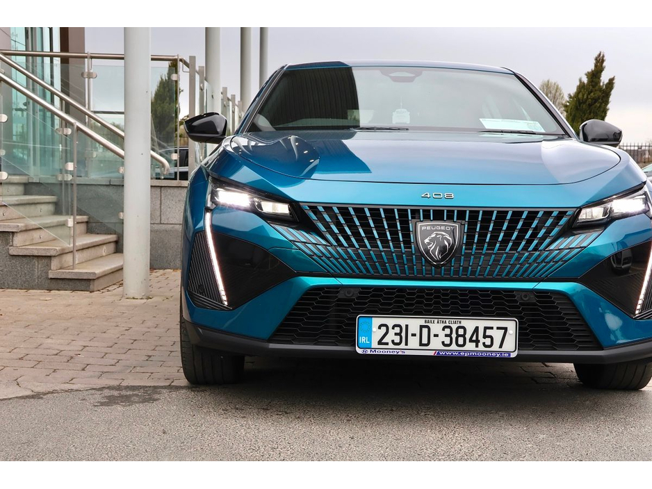 2023 Peugeot 408 - image 6