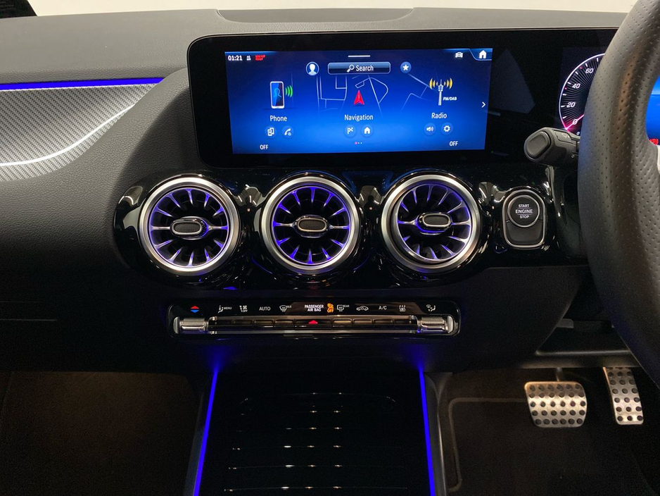 2024 Mercedes-Benz GLA Class - image 11