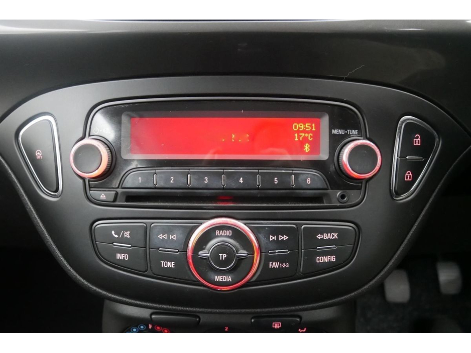 2016 Opel Corsa - image 19