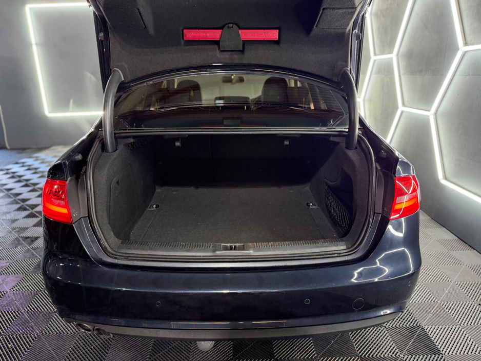 2015 Audi A4 2.0 TDI 177BHP SE €9,950