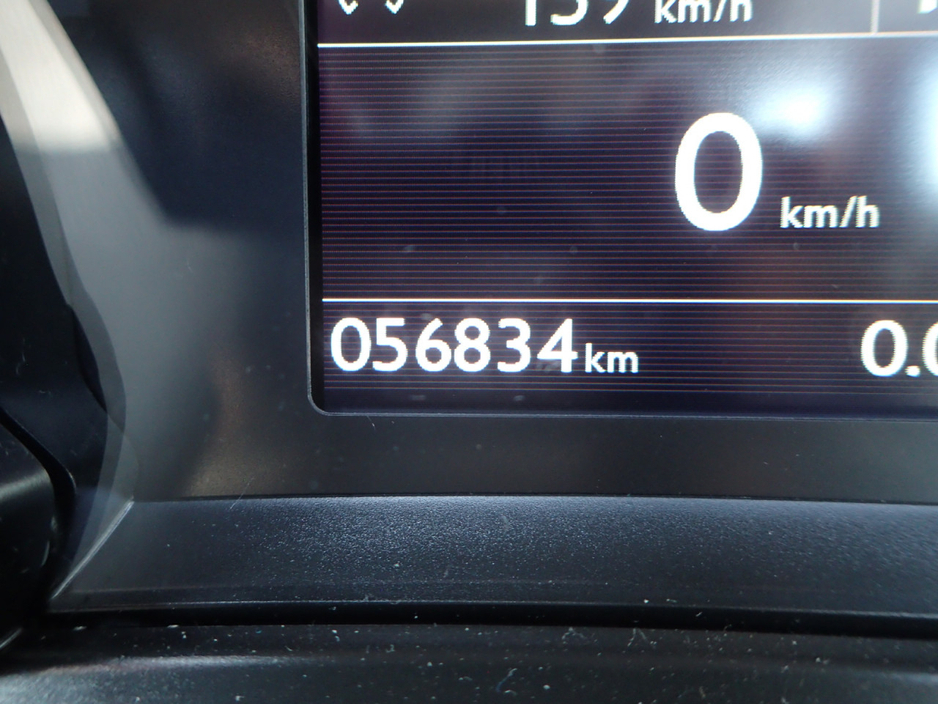 2017 Peugeot 308 GT 2.0 HDI DIESEL 180 BHP AUTOMATIC // GENUINE GT TOP SPEC CAR // GT SUEDE SPORTS BUCKET SEATS // REVERSING CAMERA // GT FLAT BOTTOM SPORTS STEERING WHEEL €17,950