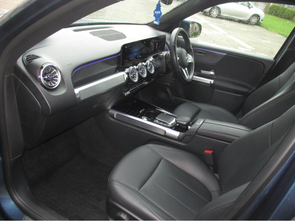 2023 Mercedes-Benz GLB - image 8