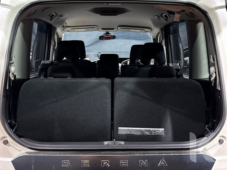 2018 Nissan Serena "8-SEATER" 2.0L HYBRID AUTOMATIC - CRUISE CONTROL - BLUETOOTH AUDIO - REVERSE CAMERA - POWER SLIDING DOORS €20,950