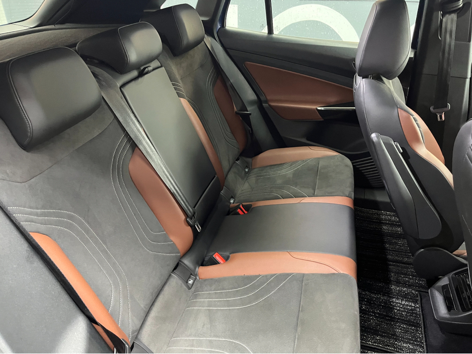 2022 Volkswagen ID.4 - image 12