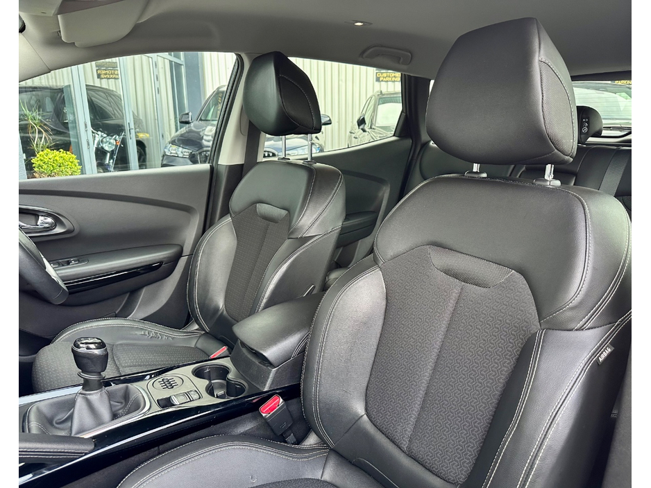 2017 Renault Kadjar - image 6