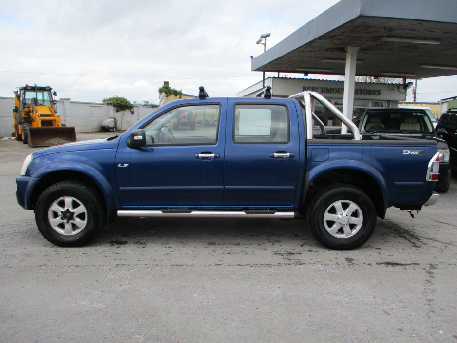 2006 Isuzu D-MAX - image 3