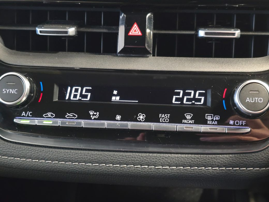 2023 Toyota Corolla Hybrid Luna H/B Automatic €24,750