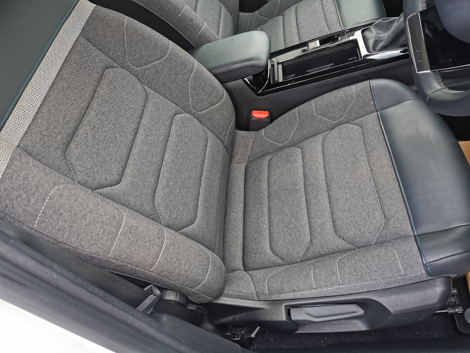 2022 Citroen C4 - image 12