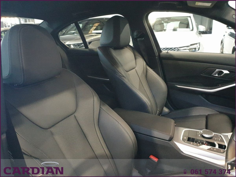 2025 BMW 3 Series - image 10