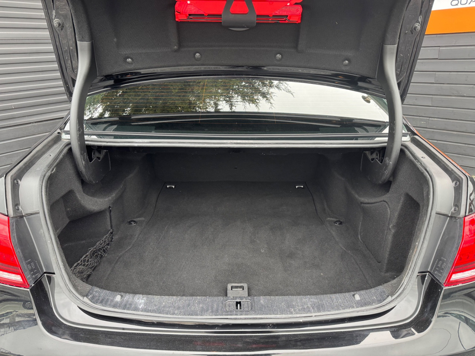 2014 Mercedes-Benz E Class - image 19