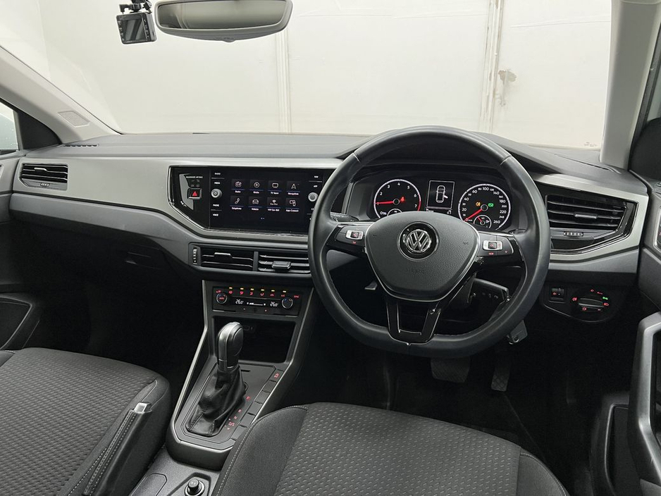 2018 Volkswagen Polo - image 22