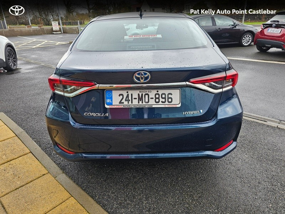 2024 Toyota Corolla - image 4