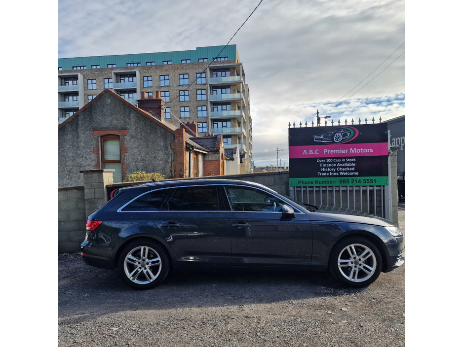 2017 Audi A4 - image 2