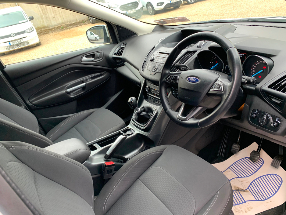 2018 Ford Kuga - image 15