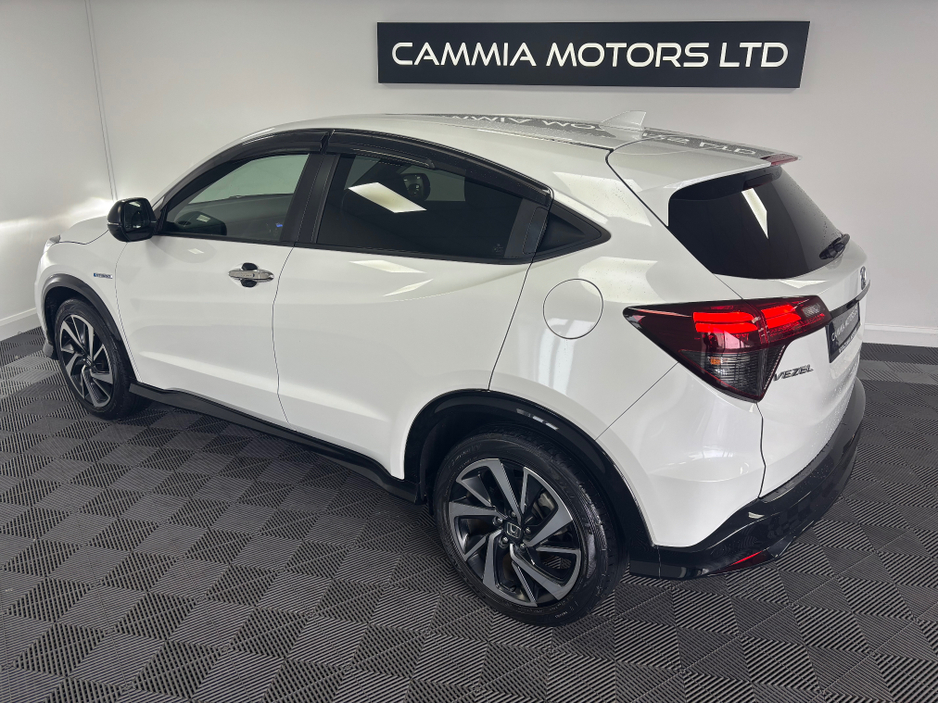 2020 Honda Vezel - image 2