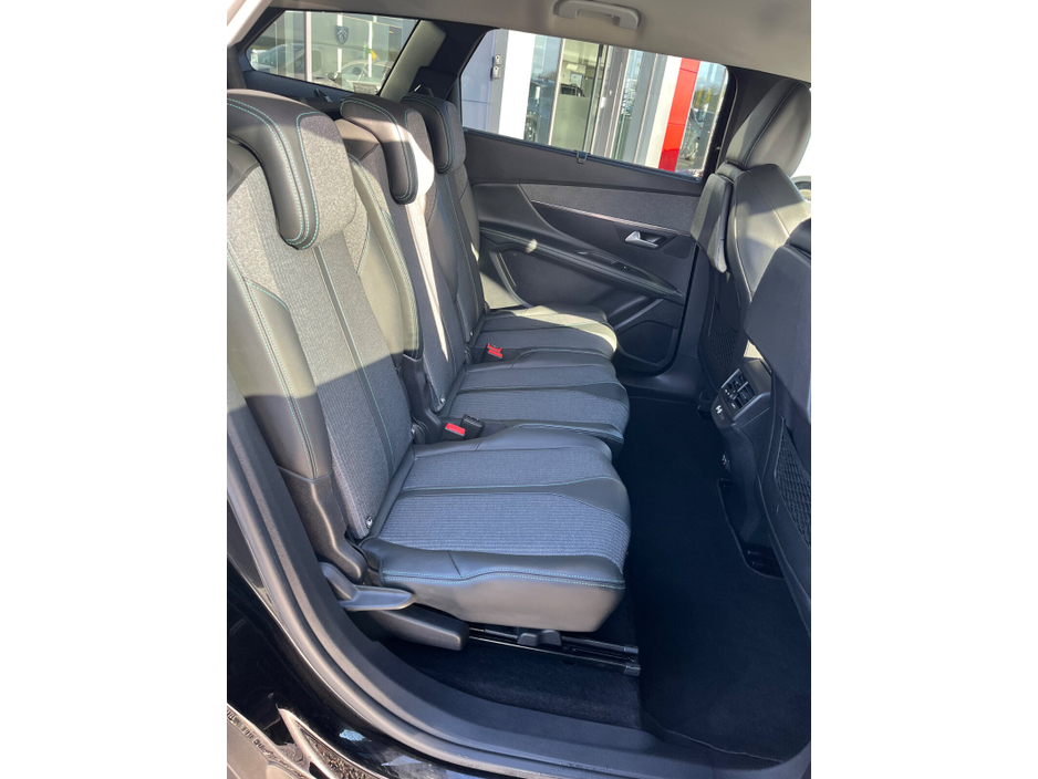 2021 Peugeot 5008 1.5 BlueHDi 130bhp Allure