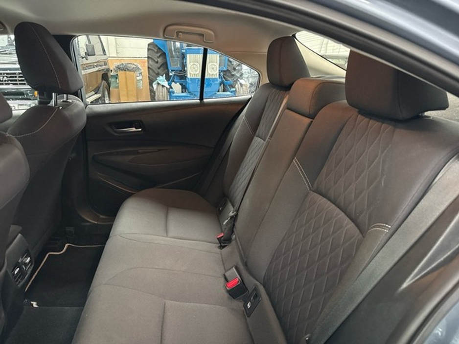 2022 Toyota Corolla - image 7
