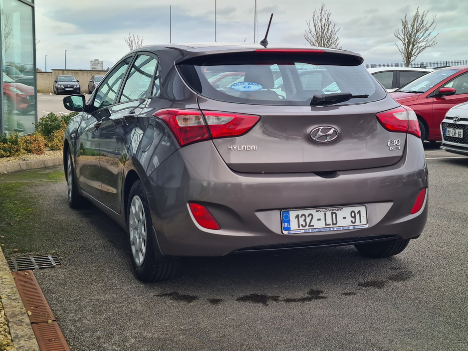 2013 Hyundai i30 - image 6