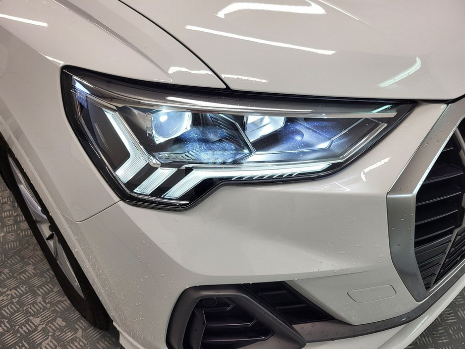 2024 Audi Q3 45 TFSI E S Tronic S line €43,975