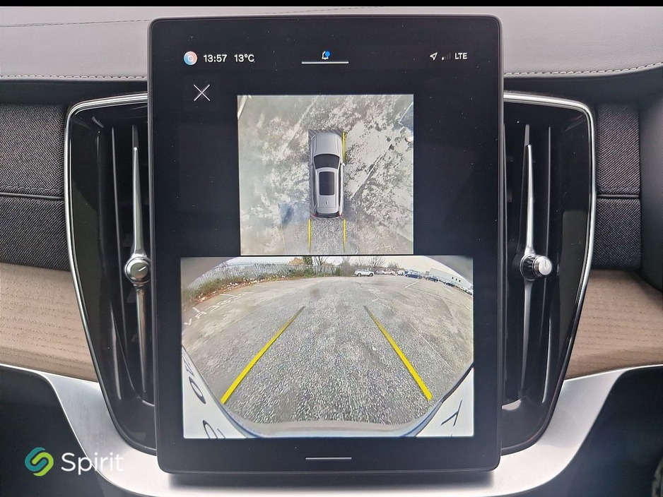 2025 Volvo XC90 - image 12