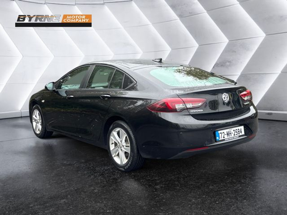 2017 Vauxhall Insignia 1.6 Design NAV Turbo D 5DR Auto €10,495