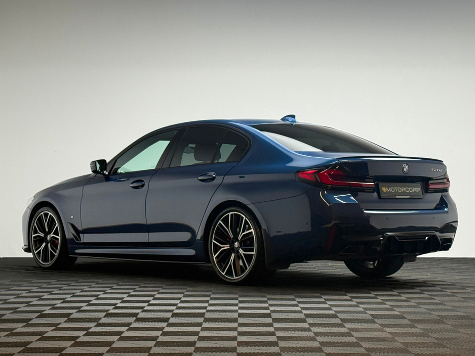 2021 BMW 5 Series - image 5