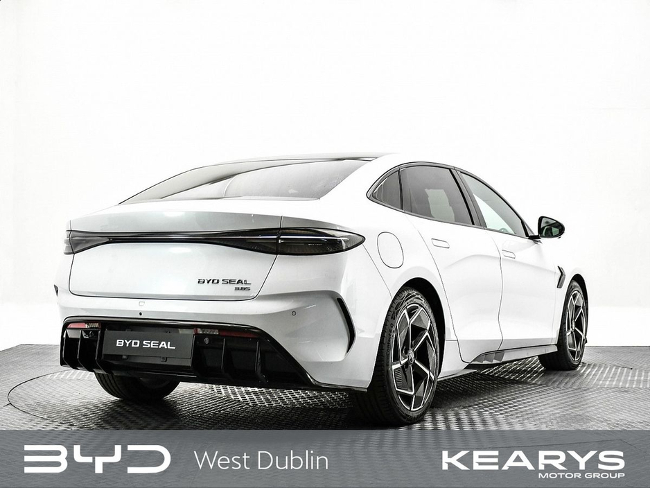 2026 BYD Seal - image 2