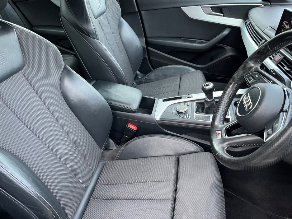 2017 Audi A4 - image 6