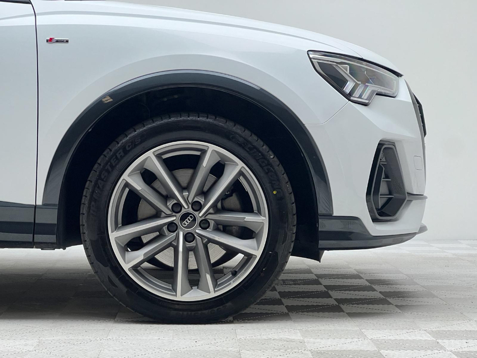 2023 Audi Q3 S LINE 45 TFSI E BLACK EDITION €39,990