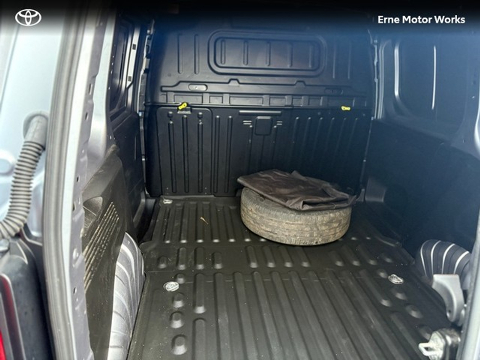 2025 Toyota Proace CITY 1.5 GX SWB 650KG €24,995