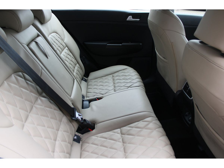 2021 Kia Sportage - image 16