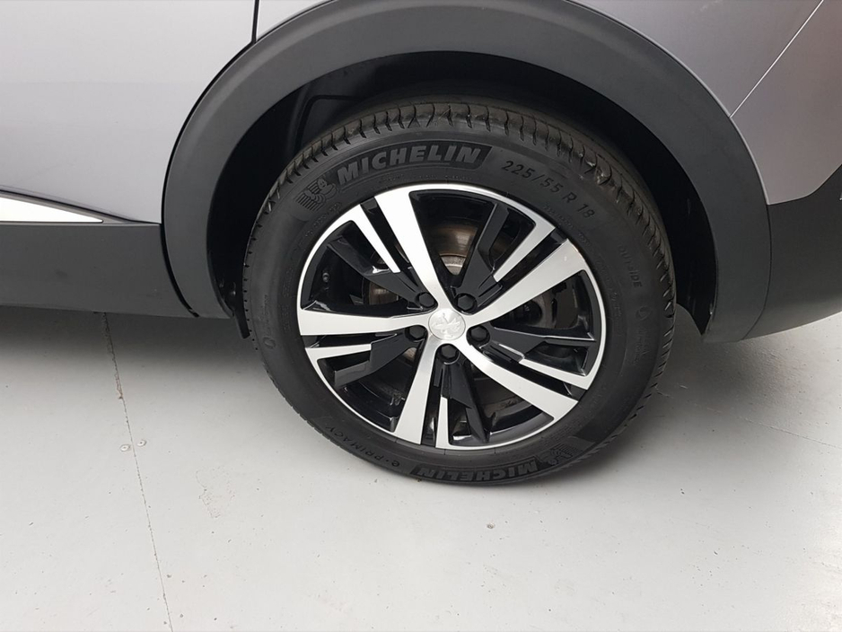 2024 Peugeot 5008 - image 15