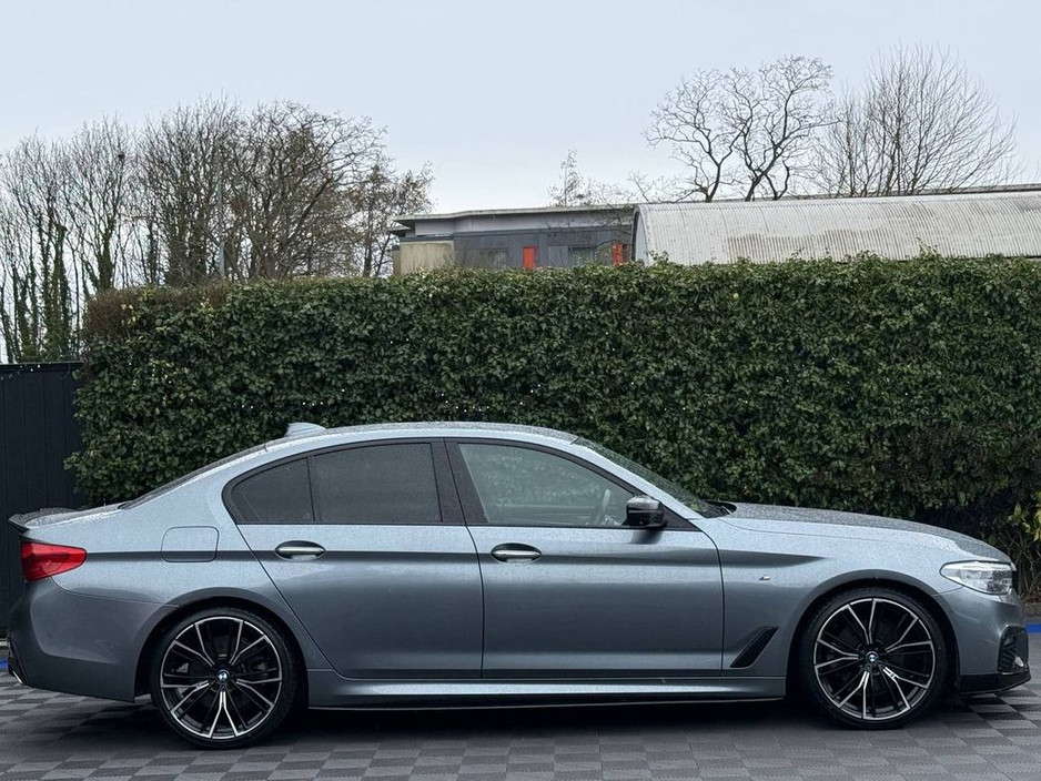 2018 BMW 5 Series - image 2