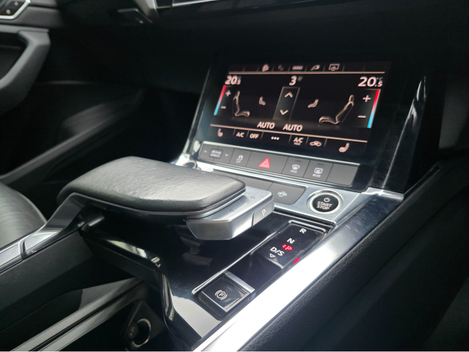 2020 Audi e-tron TECHNIK 50 QUATTRO AUTO. HUGE SPEC. FINANCE ARRANGED. SIMI. AA APPROVED.