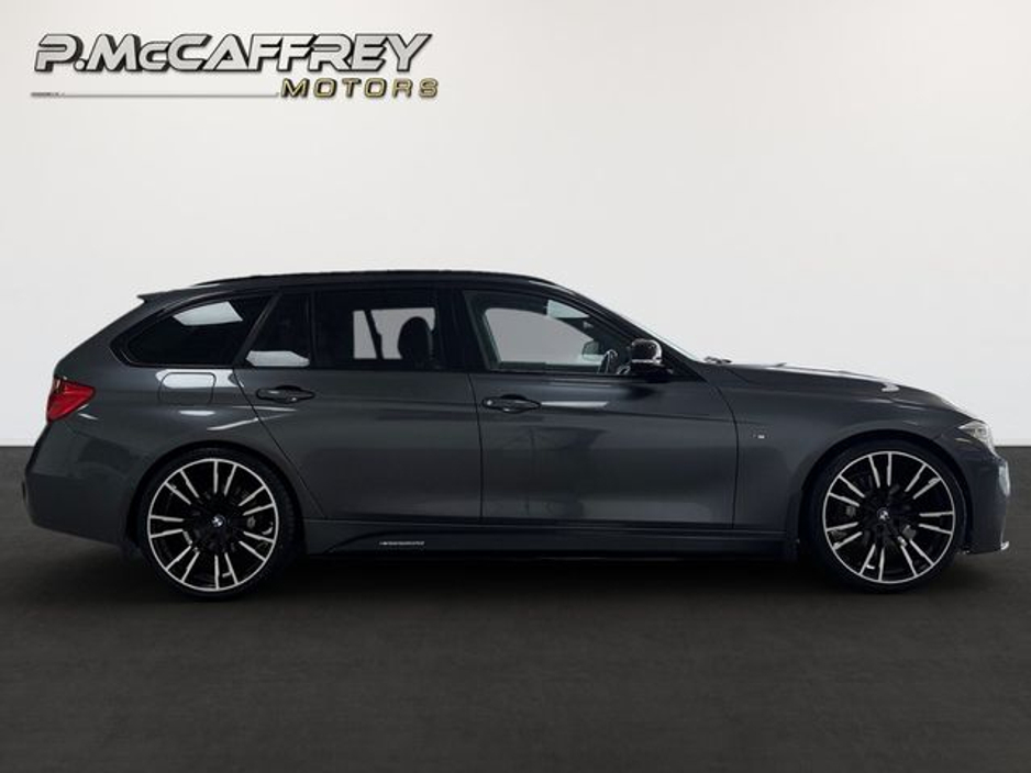 2015 BMW 3 Series - image 4