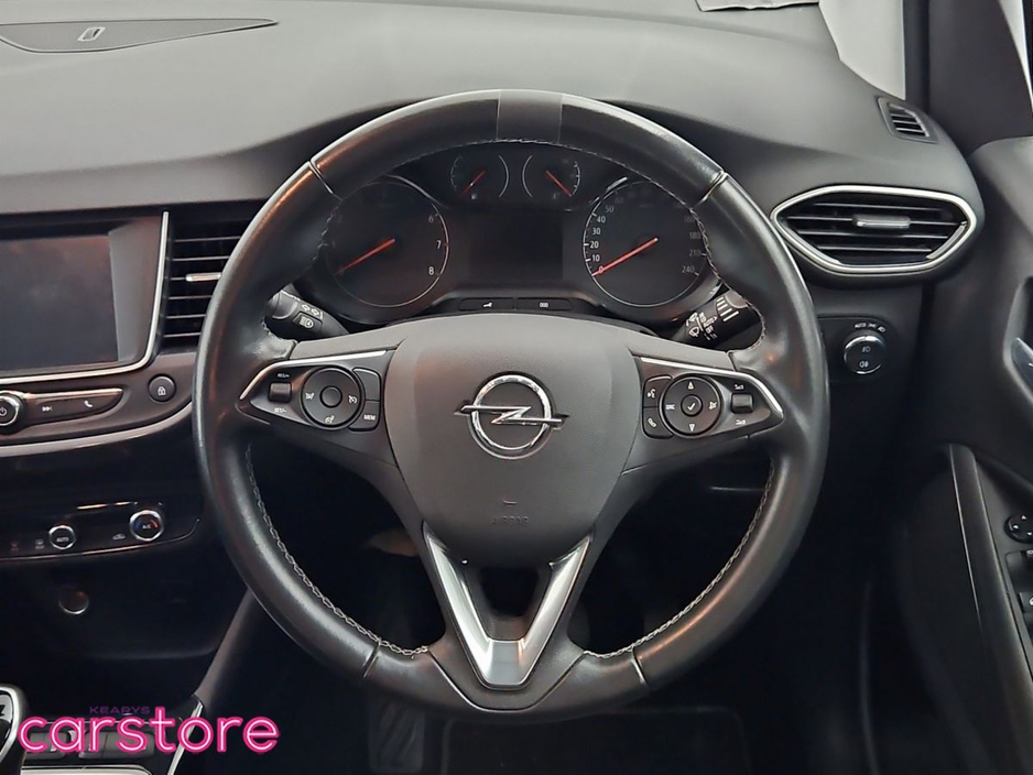 2022 Opel Crossland - image 18