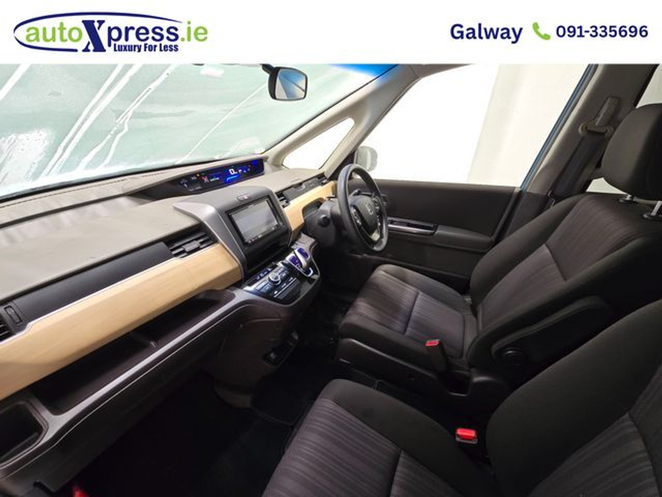 2018 Honda Freed - image 2