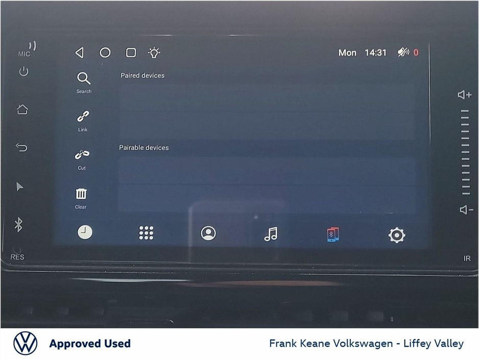 2018 Toyota C-HR SOL AUTO HYBRID 1.8 * *FULL LEATHER* *DIAMOND CUT ALLOYS* *CARPLAY* *HEATED SEATS* *BLIND SPOT* *NEW NCT* *12 MONTHS FRANK KEANE WARRANTY* *FINANCE AVAILABLE* €21,995