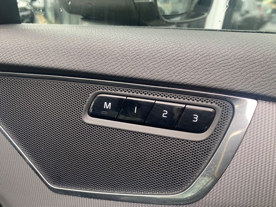 2024 Volvo XC90 T8 Core Recharge AWD Auto (PHEV) €64,900