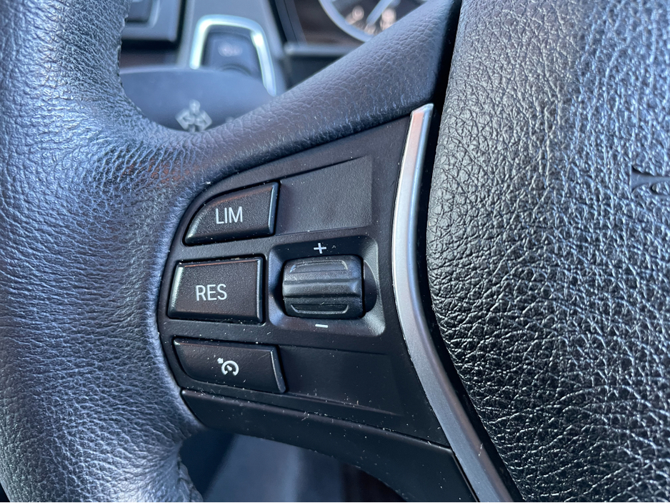 2015 BMW 1 Series - image 18