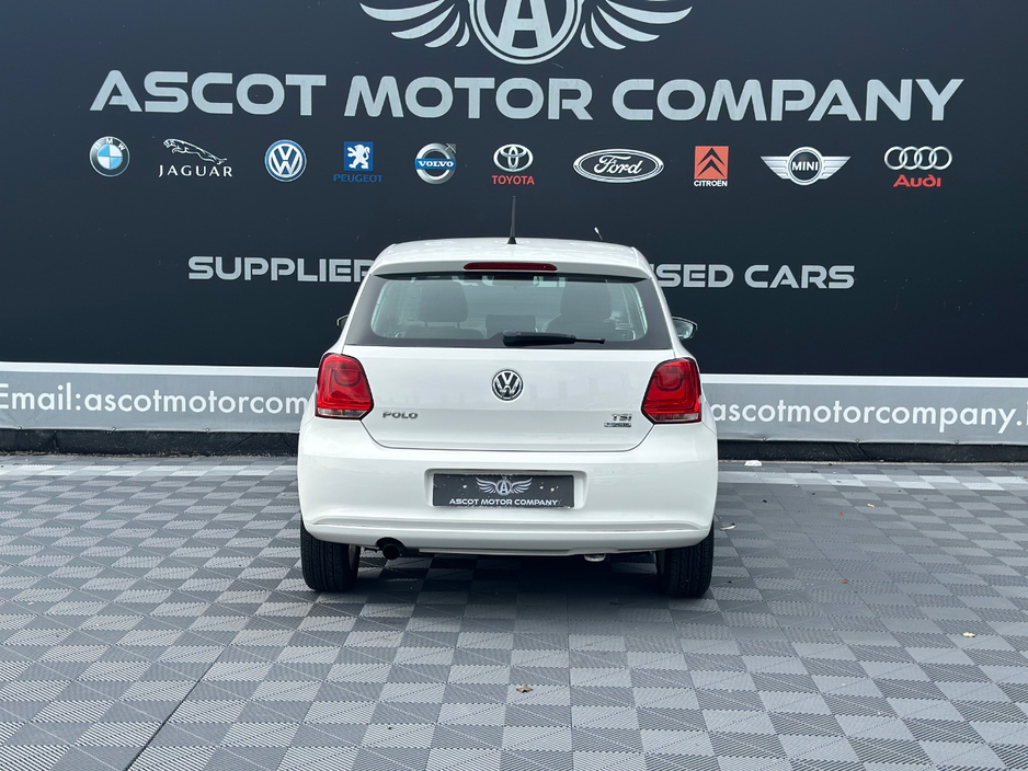 2013 Volkswagen Polo - image 7