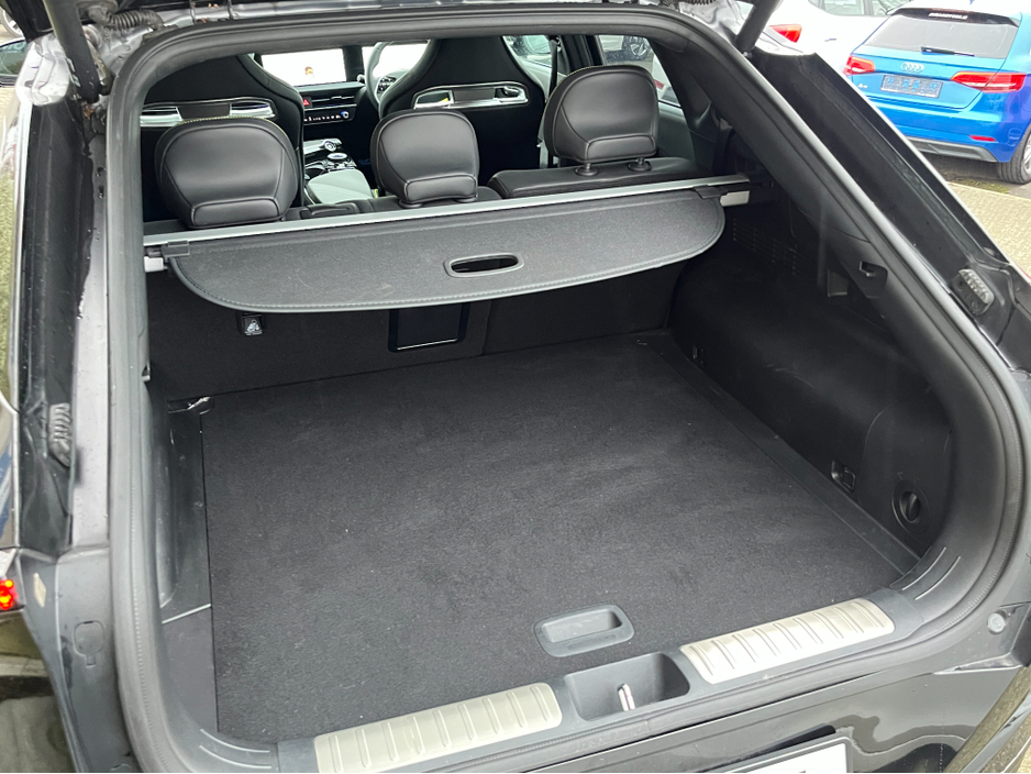 2025 Kia EV6 GT ELECTRIC //575BHP//MASSIVE SPEC//RARE//360 PARKING CAMERAS//MERIDIAN SOUND//HALF LEATHER HEATED BUCKET SEATS// €53,950