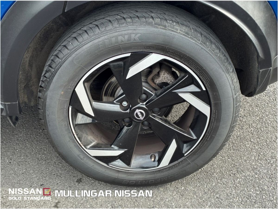 2023 Nissan Juke - image 9